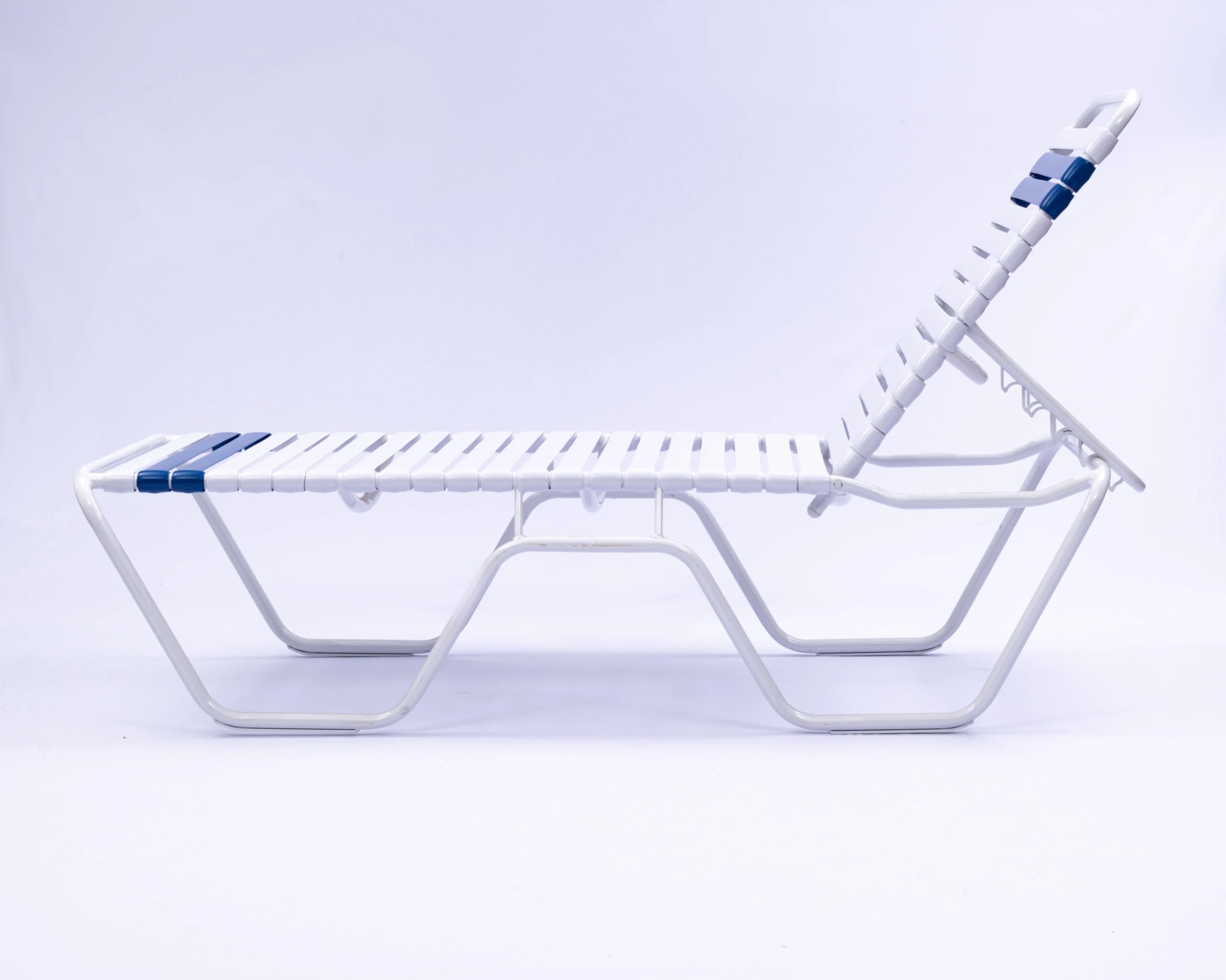 C160 16-inch Strap Chaise Lounge