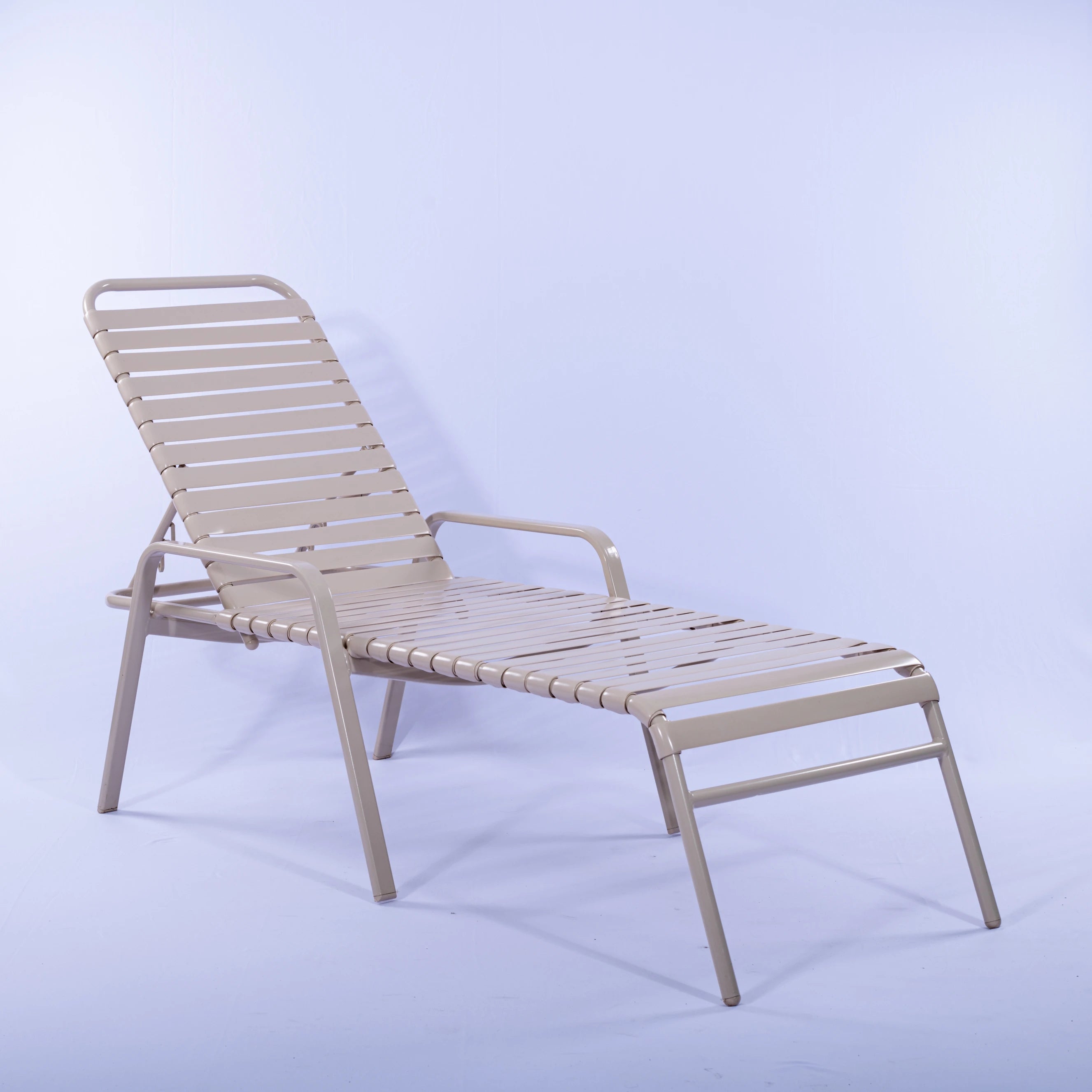 R165 16-inch Strap Chaise Lounge with Arms