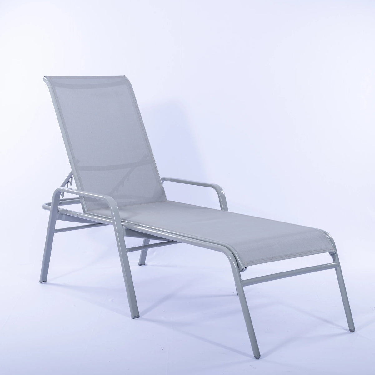 SCR165 16-inch Sling Lounge