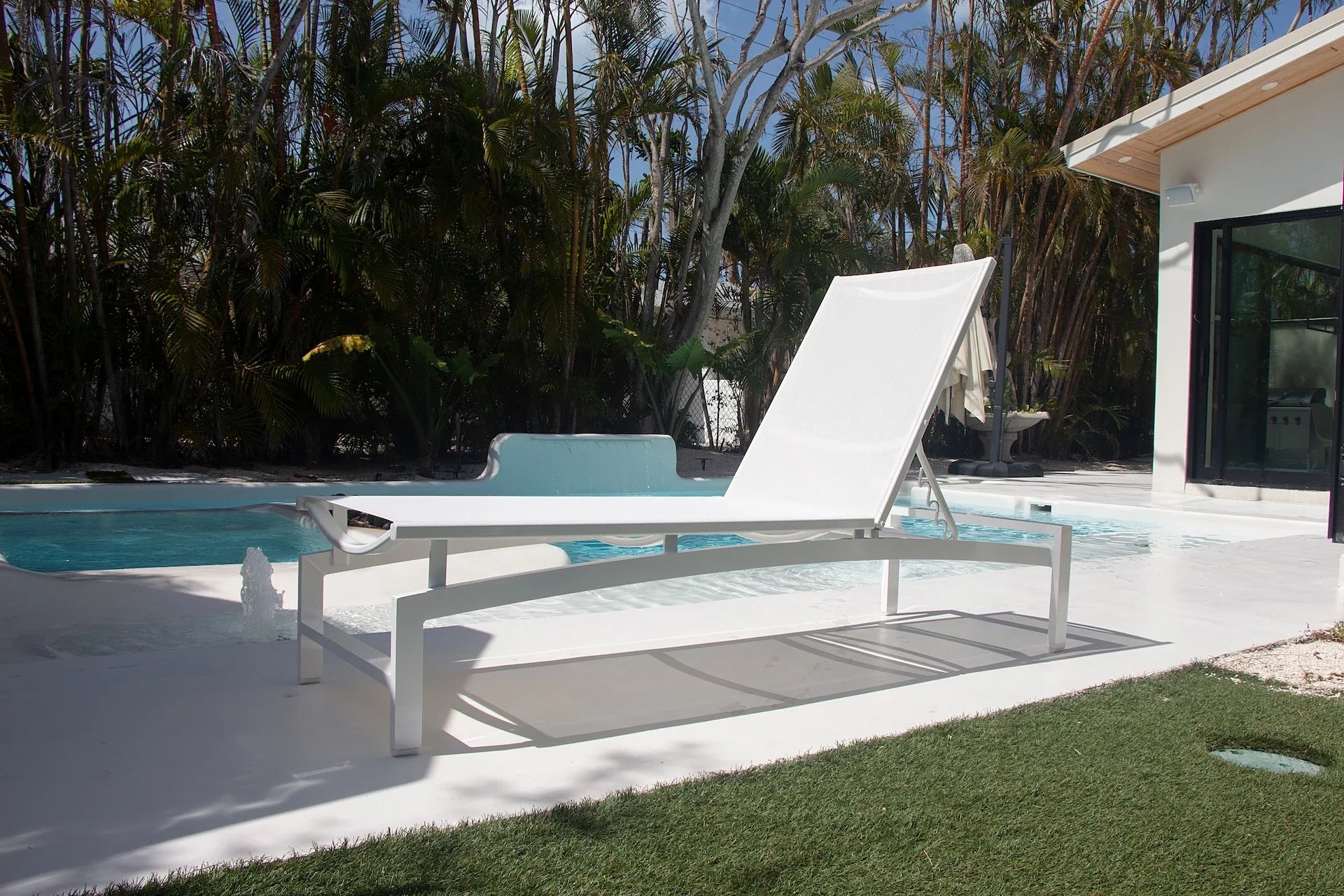 Small Space, Big Style: Furniture Ideas for Balconies and Compact Patios