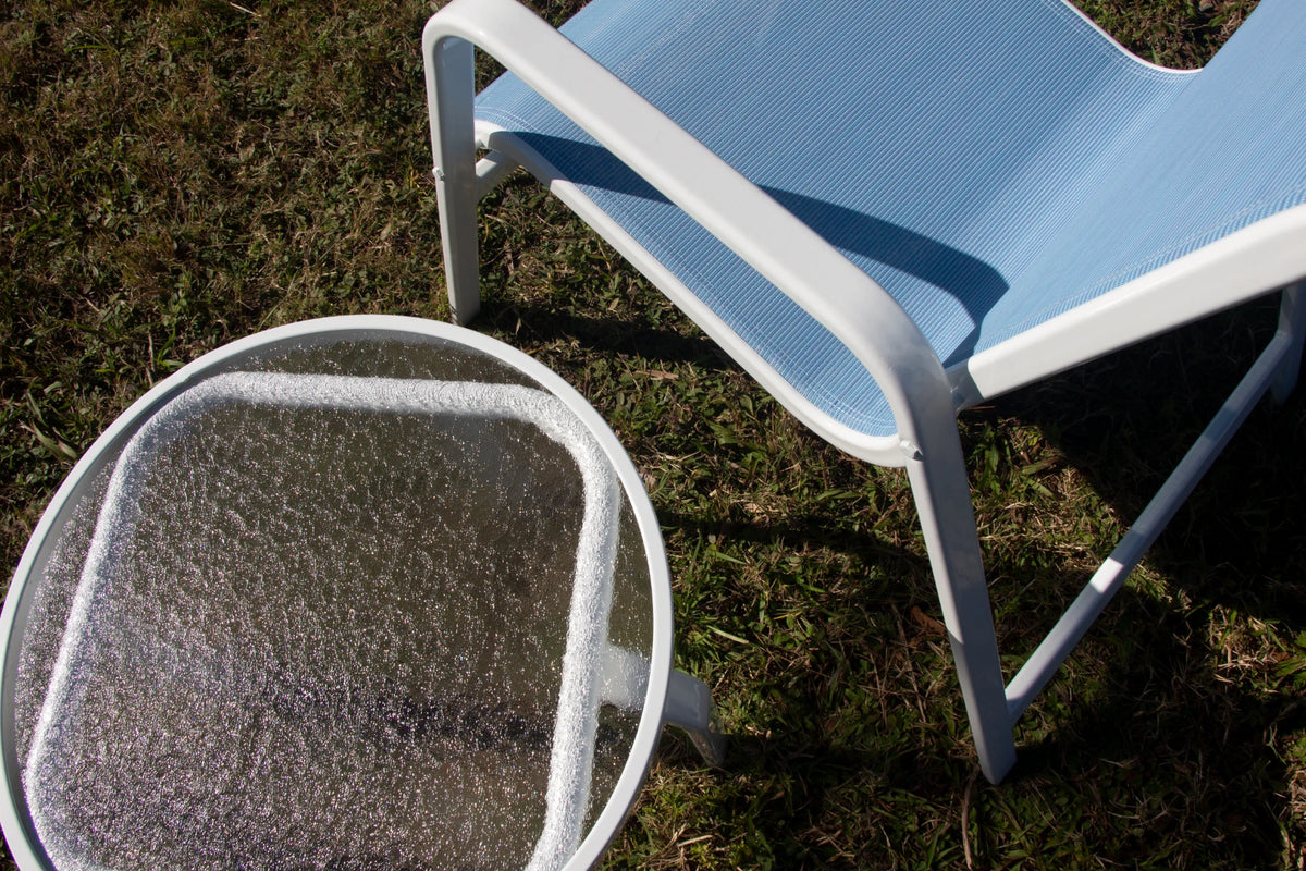 AR18 Acrylic 18-inch Side Table