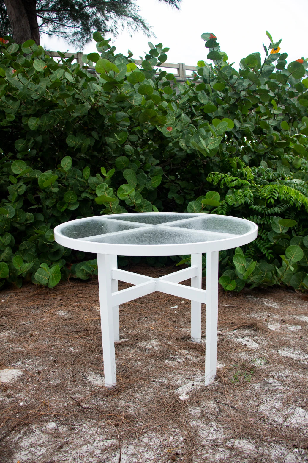 AD42 42-in. Round Acrylic Patio Dining Table