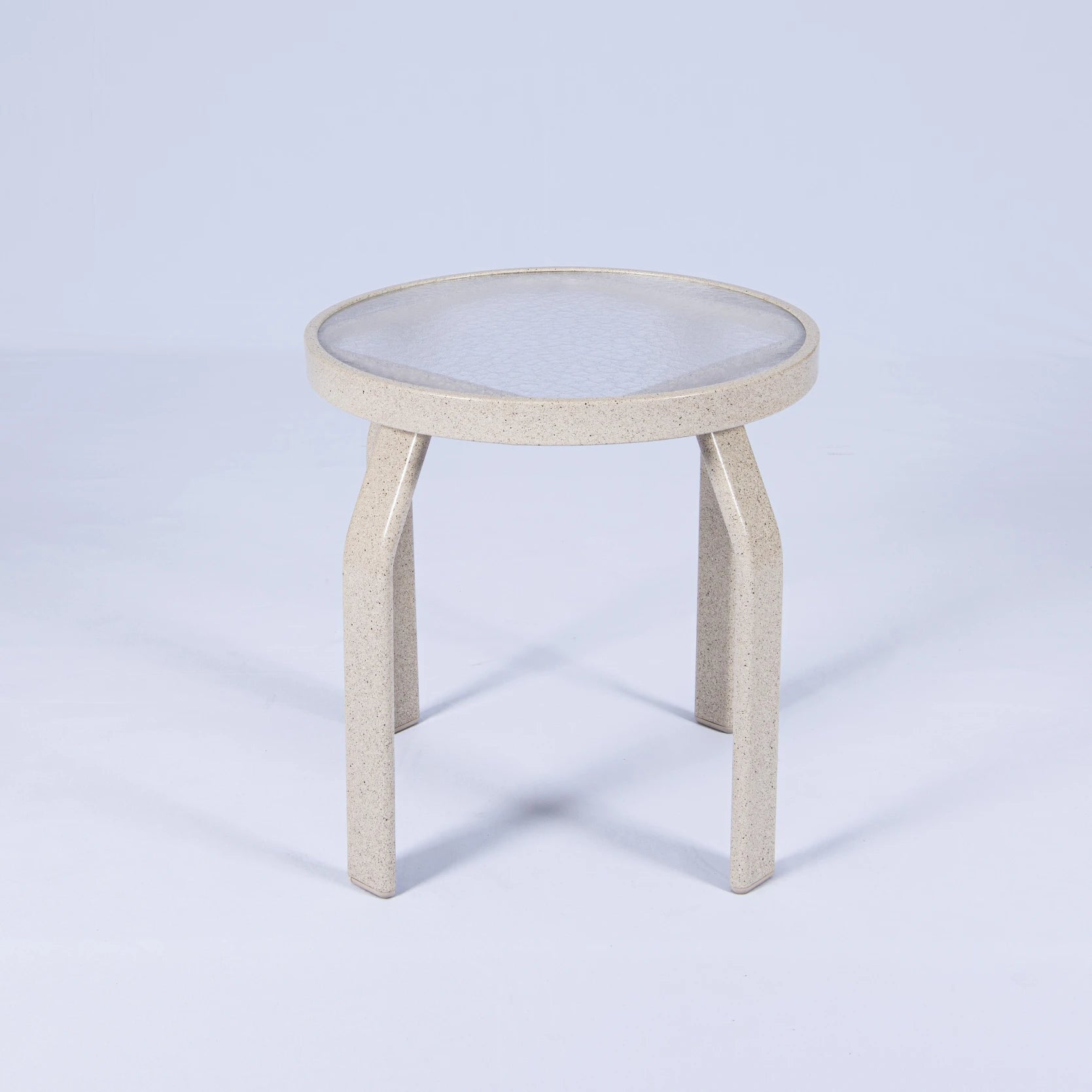AW18 Round Acrylic Side Table – Straight Leg