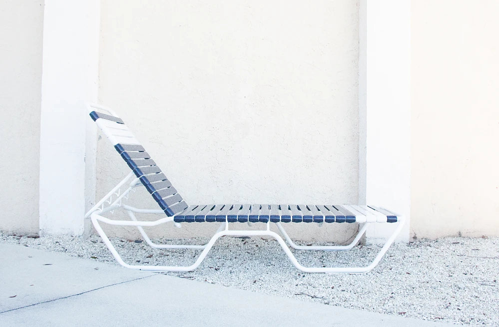 C120 12-inch Strap Chaise Lounge