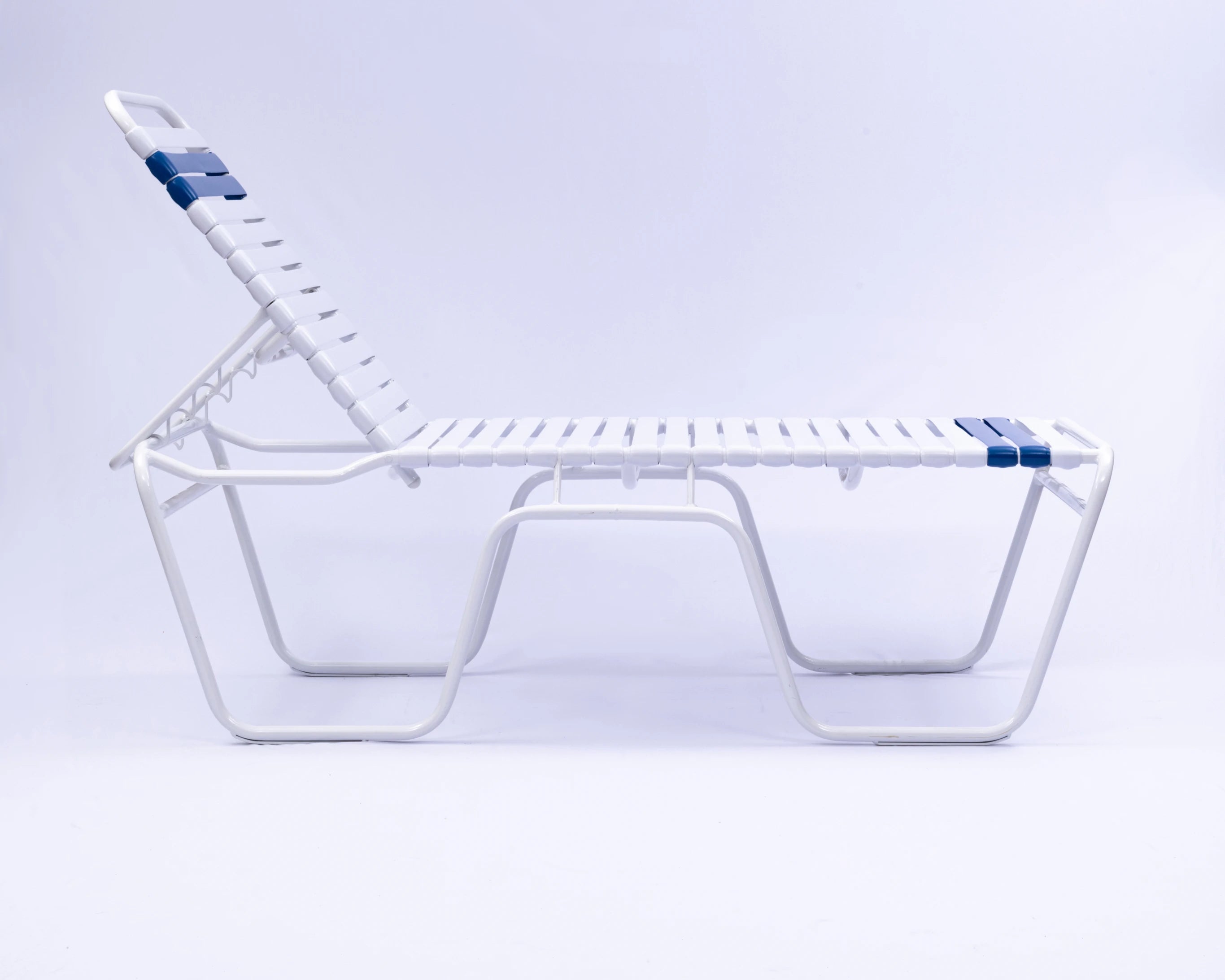 C200 20-inch Strap Chaise Lounge