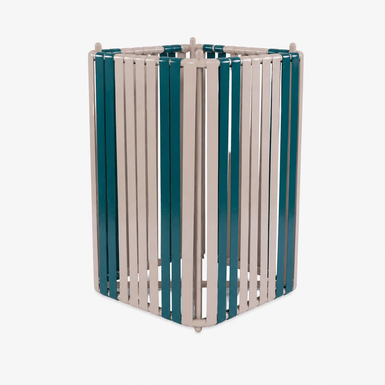 C99 Patio Trash Can Holder