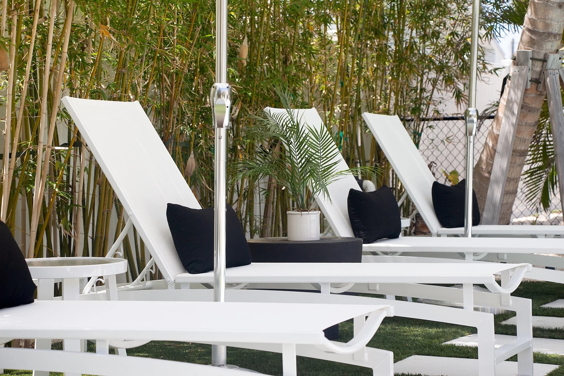 SD160 16-inch Sling Chaise Lounge