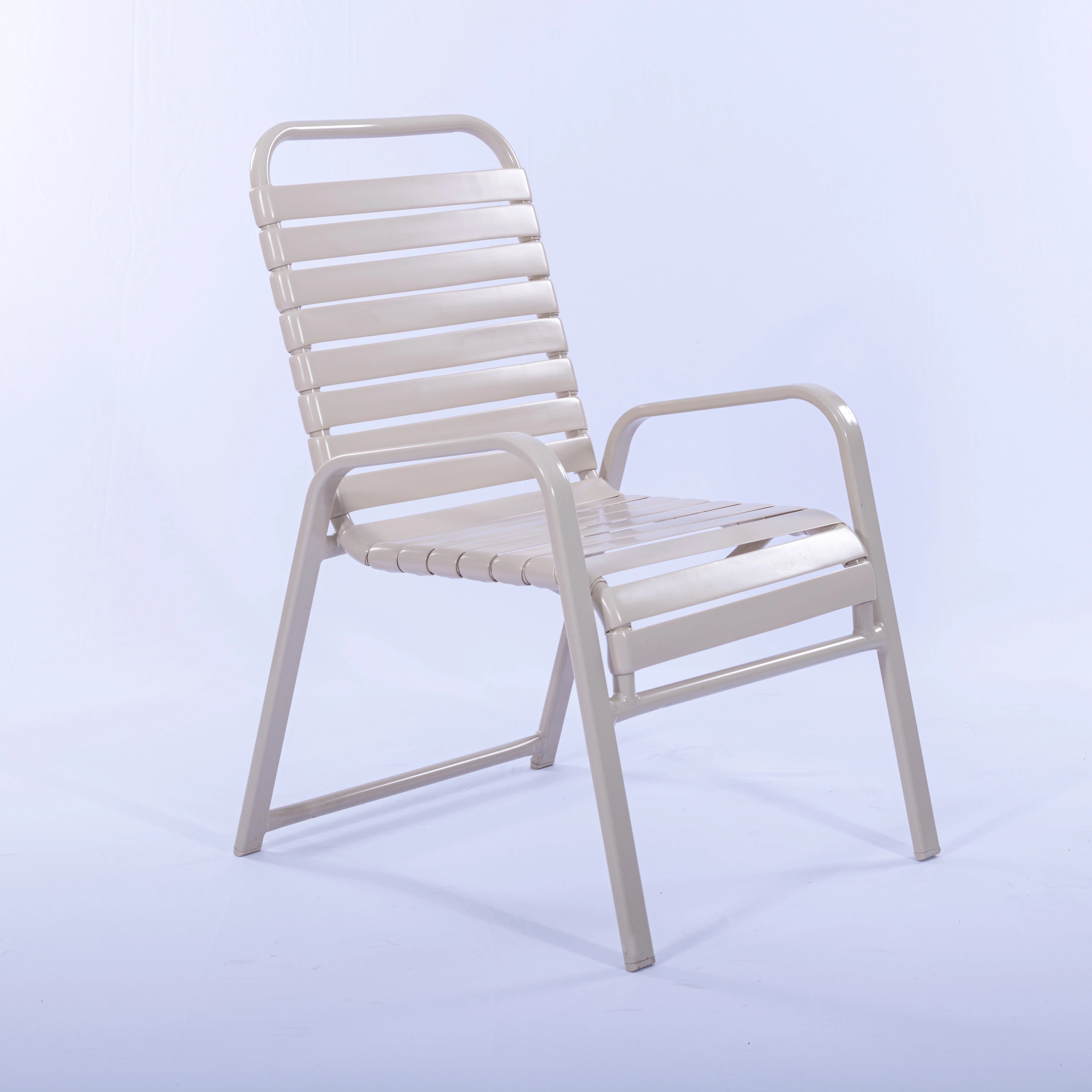 R50 Strap Dining Chair